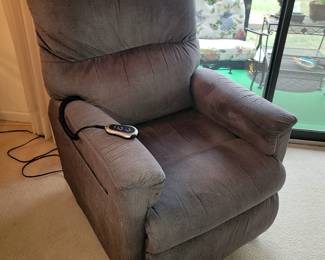 Electric lift chair and recliner
