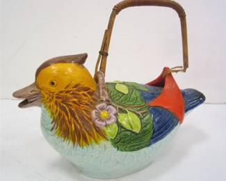  VINTAGE JAPANESE CERAMIC BIRD TEAPOT CIRCA 1940'S. 9" LONG. WILL NEED BAMBOO HANDLE REPLACED