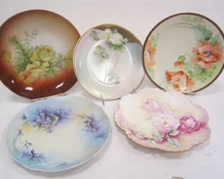 SIX VINTAGE PORCELAIN PLATES