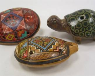 THREE PERUVIAN OCARINA CLAY WHISTLE / FLUTES