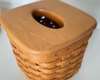 Longaberger Tissue Holder with Lid. Photo 1 of 2.