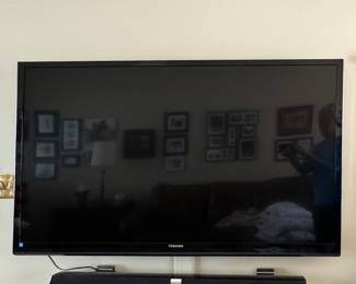 Toshiba Flat Screen TV.