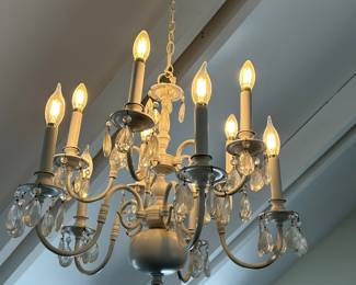 Chandelier White w Hanging Crystals