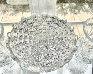Large Russian-cut crystal bowl with daisy & button - brilliant period
