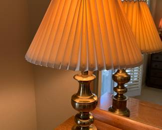 Stiffel solid brass smaller style brass lamp, a beauty