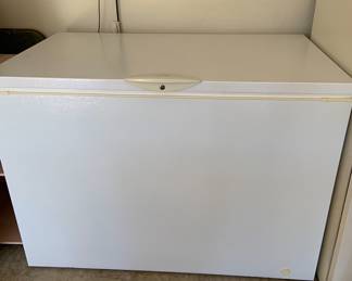 Frigidaire chest freezer, clean and cold