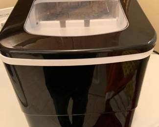 counter top ice maker