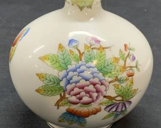 Vintage Herend Hungary Porcelain Vase
