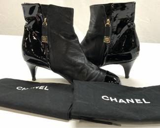CHANEL Italy Patent Leather Ankle Boots w Bags
