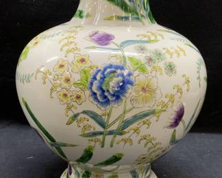 Vintage Chinese Porcelain Floral Vase
