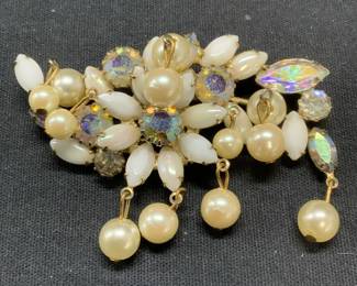 Vintage Gold Tone Faux Pearl Crystal Flower Brooch
