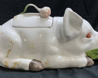 Porcelain Majolica Pig Figural Tureen, Italy
