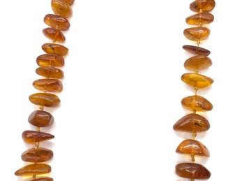 Graduated Natural Amber Beaded Necklace

