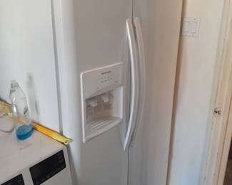 Frigidaire Side by Side Refrigerator