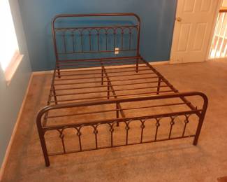 Queen Bed Frame made of metal tubing. Excellent Condition!
Overall: 84" long x 59-1/2" long.
Headboard is: 42-1/2 tall.
Footboard is: 25-1/2" tall.