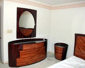 King Bedroom Set (King Bed, Box Springs, Dresser with Mirror, Chest of Drawers, Bureau, 2 Night Stands)