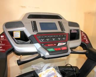 Sole F80 Treadmill Hardly Used and in Like New Condition!