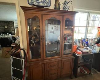 curio hutch