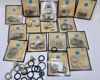 15 New Nico Decor Curtain Rings & Extra Loose Rings
Lot #: 182
