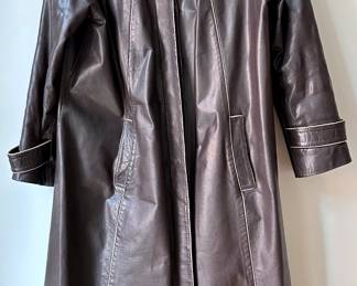 Vintage Amoress Italian Leather Coat, Size 42
Lot #: 126