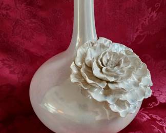 Tall, vintage opalescent 3d bud vase