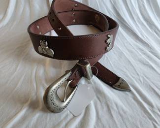 Looney Tunes brown leather belt