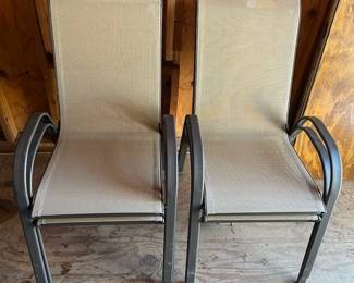 6 Stackable Patio Chairs