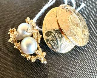 Pearl pendant and 14kt earrings