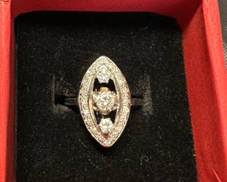 14k three round 21ct Diamond Ring