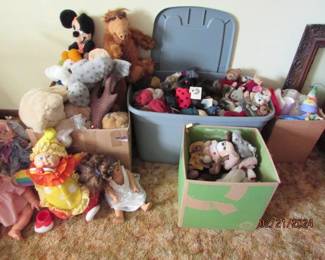 stuffed animals and boyds bears