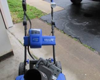 Snow Joe snow blower 