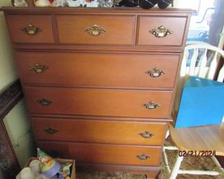 Chest of drawers