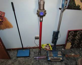 Sweepers / carpet cleaners