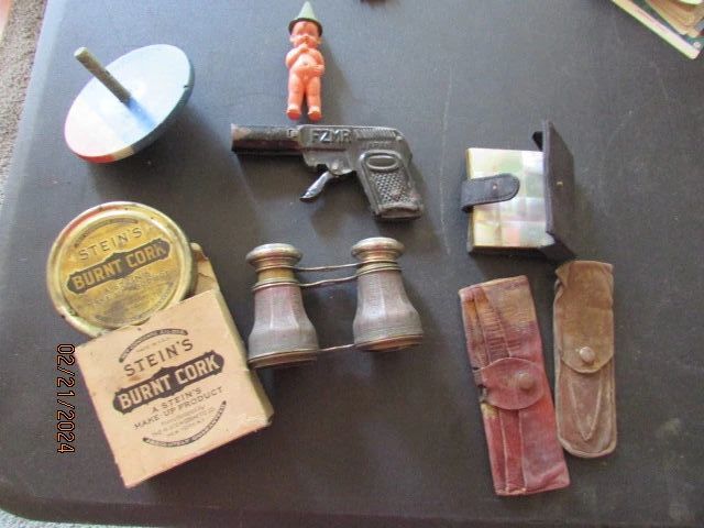Assorted Vintage items