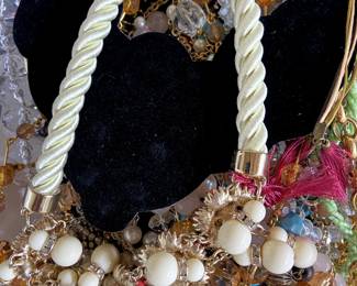 necklaces, costume jewelry, broaches