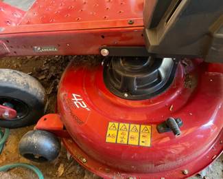 2023 75742 -Zero-Turn Mower [used ONLY 6 times] 