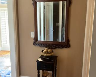 Tons of wonderful mirrors all sizes