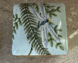 Lidded Porcelain Box. Photo 2 of 3.