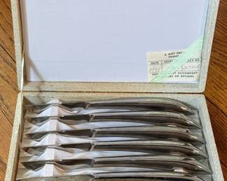 Vintage Boxed Set of Stainless Steel Steak Knives. Photo 2 of 2.