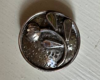 Small Round Mexican Silver Snuff Box. Photo 2 of 3.
