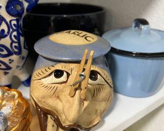 Vintage garlic holder pottery.  Cute!