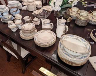 Royal Doulton Curzon China Set