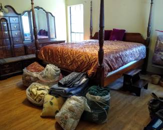 Queen bedroom set