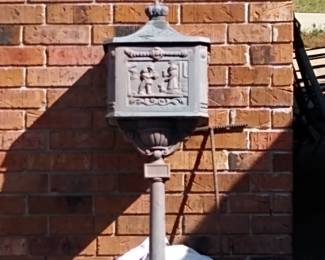 Cast iron mailbox