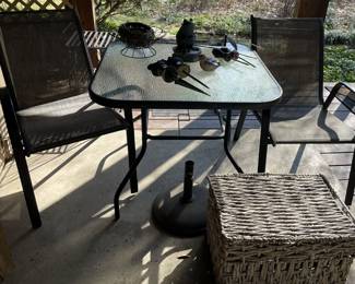 Three-piece patio set. 