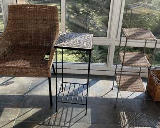 Assorted patio pieces. 