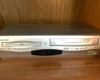 Emerson DVD/VHS Player