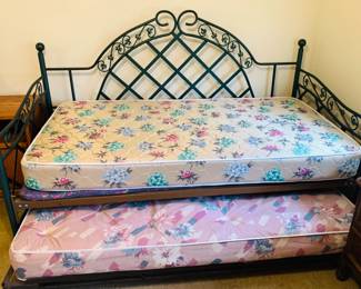 Trundle Bed