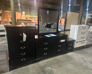 King Louis 5 pc king bedroom $800