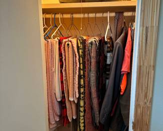 Linens, Men's Clothes